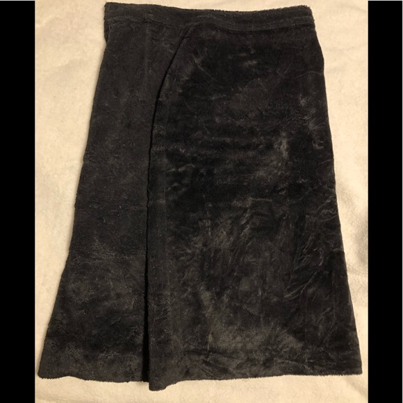 Black Pencil Skirt - Picture 1 of 2